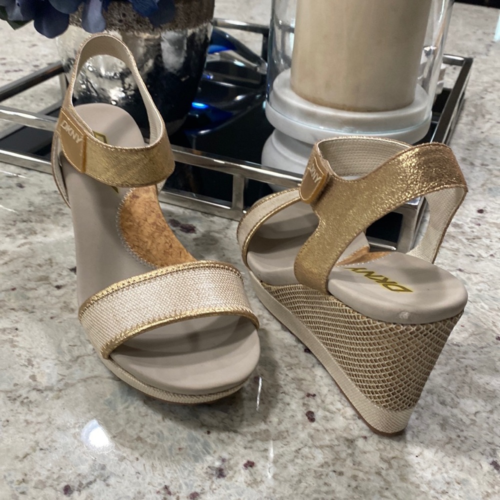 DKNY cream and gold wedge sandals. Size 7 genuine leather uppers.